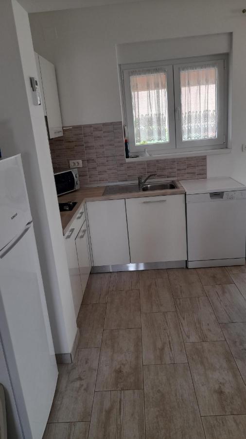 Ferienwohnung Mario Vir Exterior foto