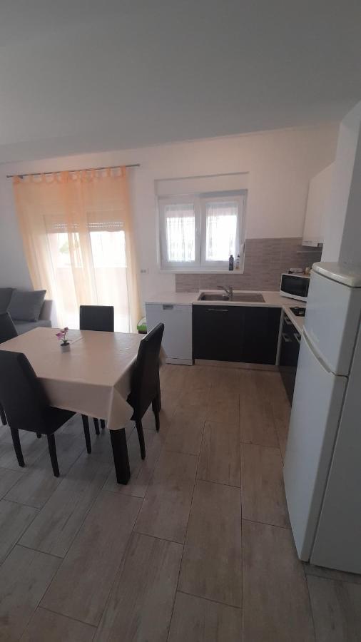 Ferienwohnung Mario Vir Exterior foto