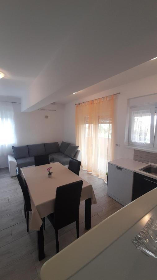 Ferienwohnung Mario Vir Exterior foto