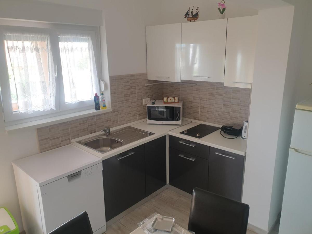 Ferienwohnung Mario Vir Exterior foto