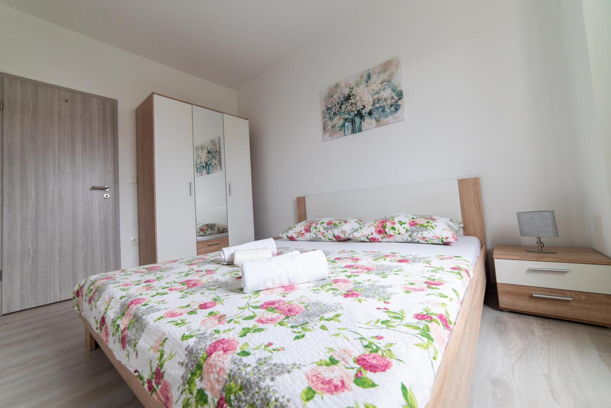 Ferienwohnung Mario Vir Exterior foto