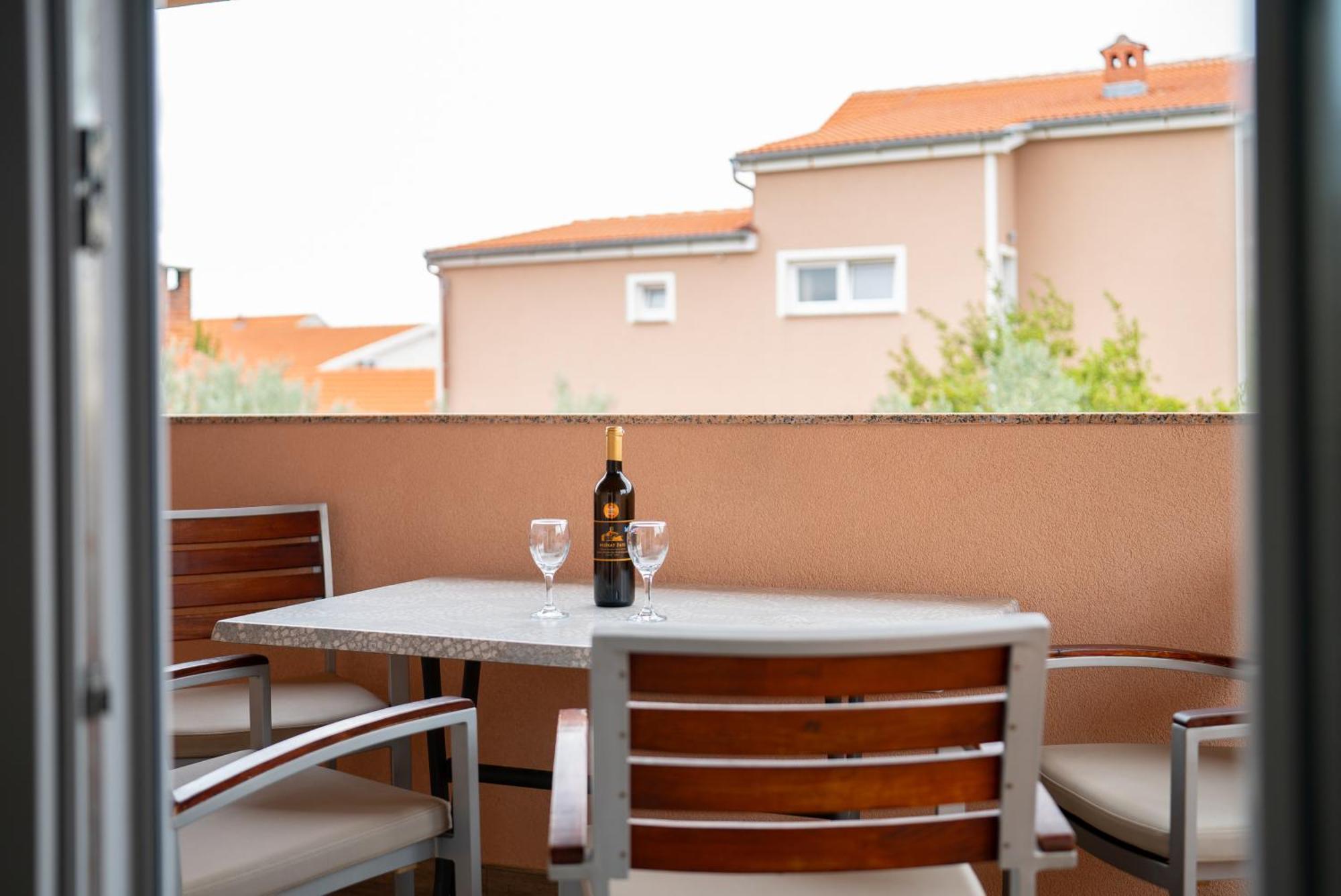 Ferienwohnung Mario Vir Exterior foto