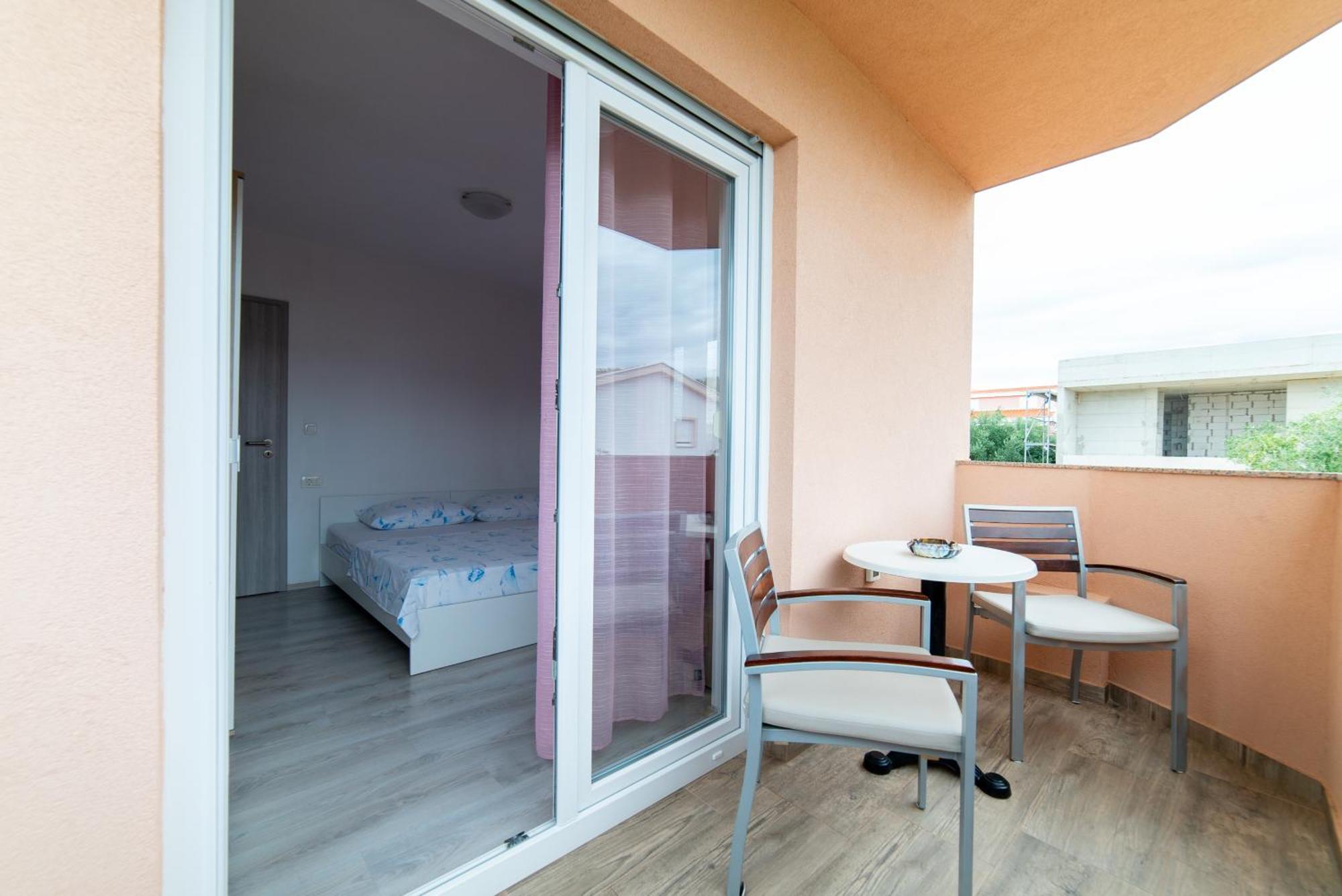 Ferienwohnung Mario Vir Exterior foto