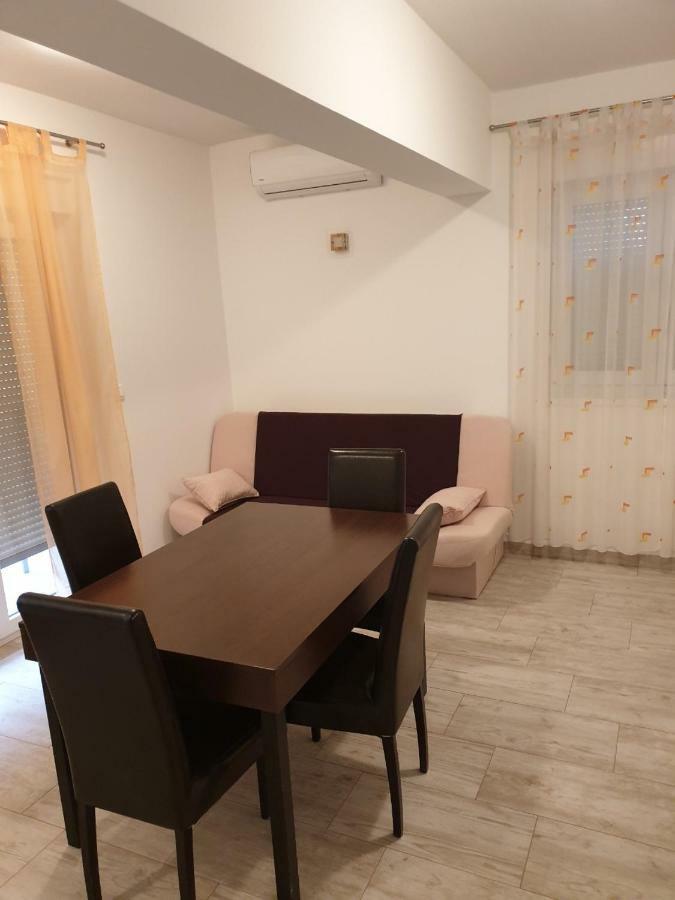 Ferienwohnung Mario Vir Exterior foto