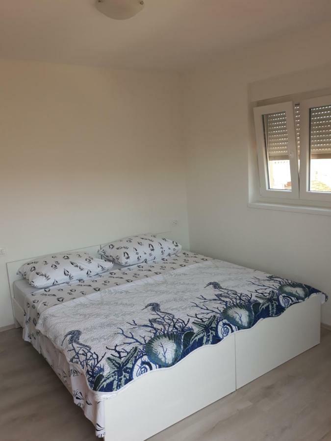 Ferienwohnung Mario Vir Exterior foto