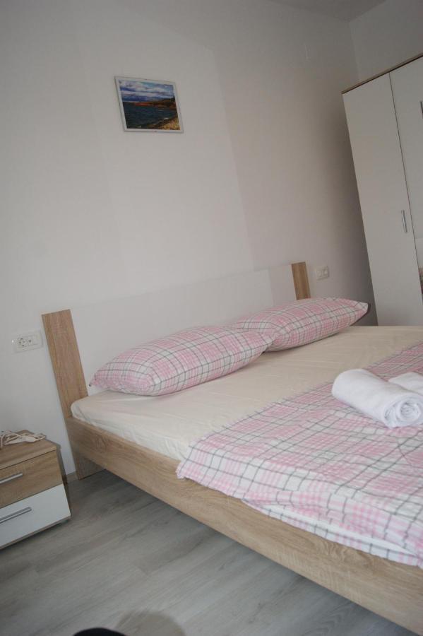 Ferienwohnung Mario Vir Exterior foto