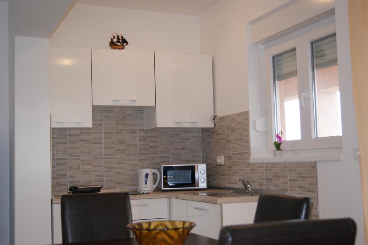 Ferienwohnung Mario Vir Exterior foto