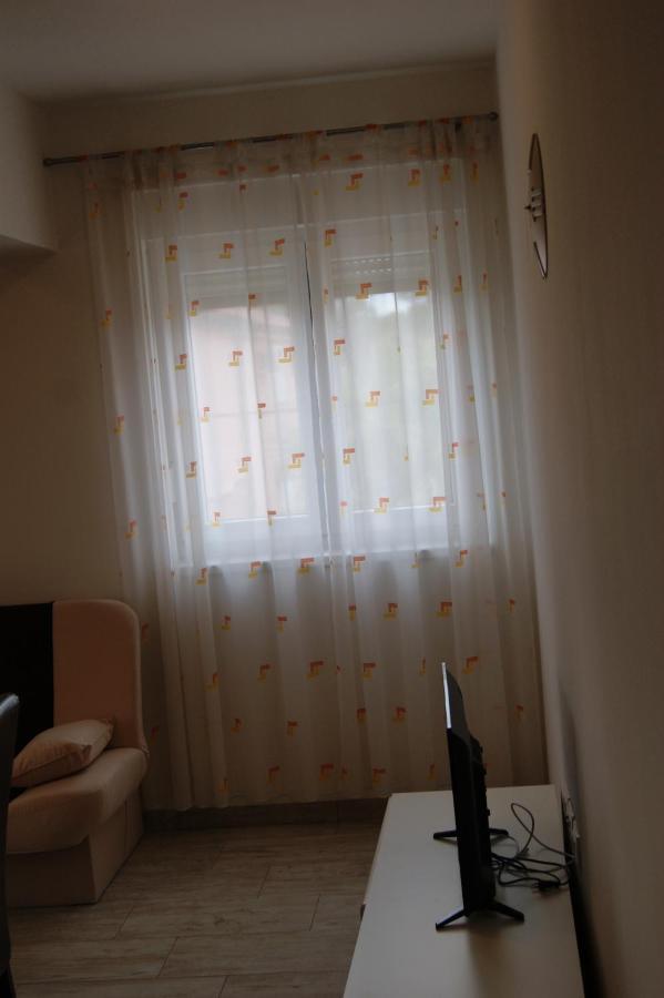 Ferienwohnung Mario Vir Exterior foto